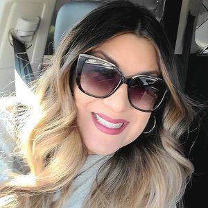 Meet your Posher, Randi